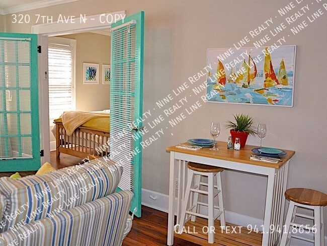 Building Photo - 320 7th Ave N