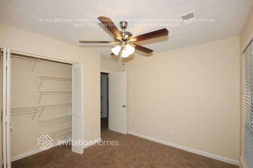 Building Photo - 1163 Sandalwood Dr