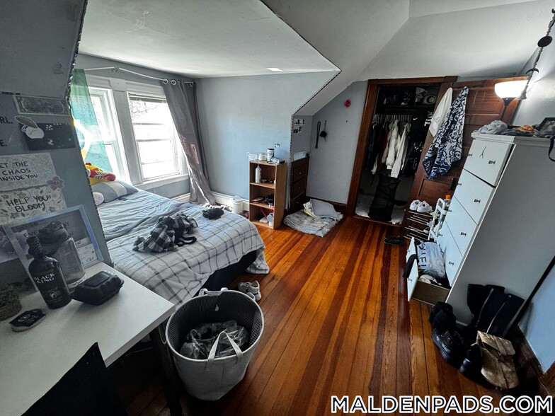 Building Photo - 547 Highland Ave