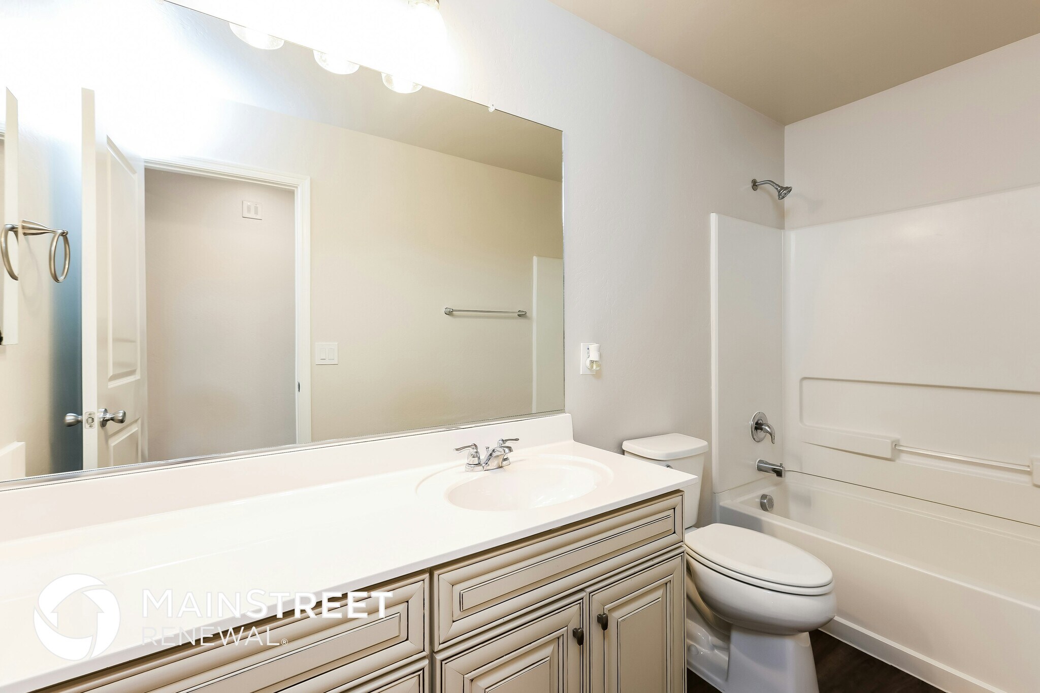 Building Photo - 16603 W Sierra St