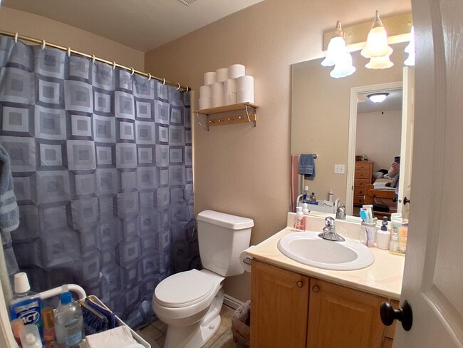 Building Photo - 577 N 100 W St