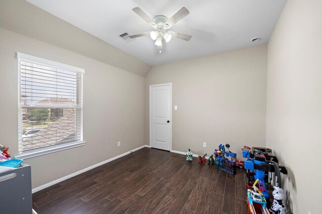 Building Photo - 31041 Pecan Creek Dr