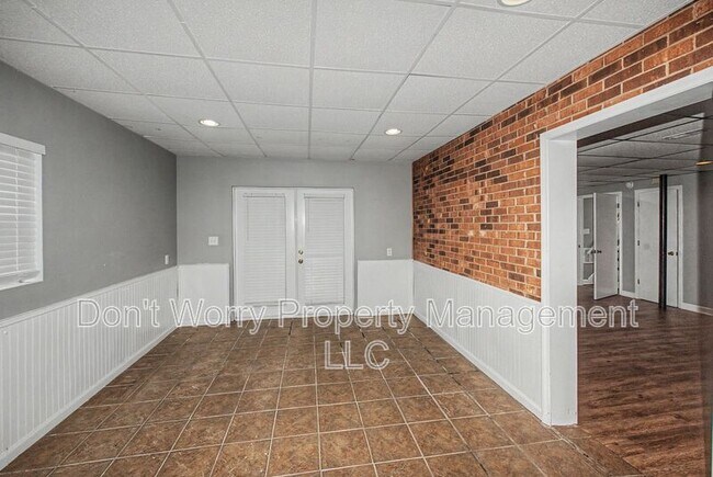 Building Photo - 115 Dublin Dr