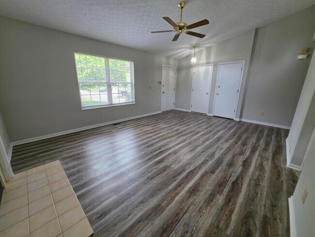 Building Photo - 7253 Fablegate Ct