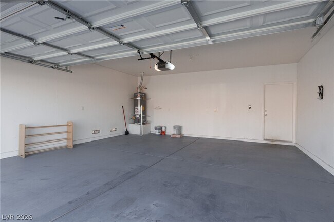 Building Photo - 5432 N Roaring Surf Dr