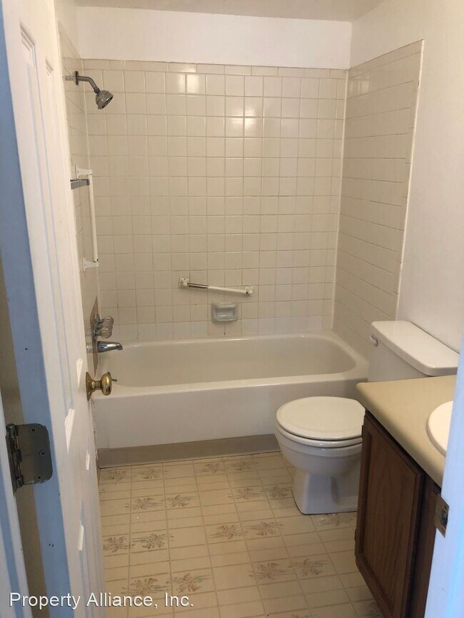 Building Photo - 2 br, 2 bath House - 479 Wright Street #201