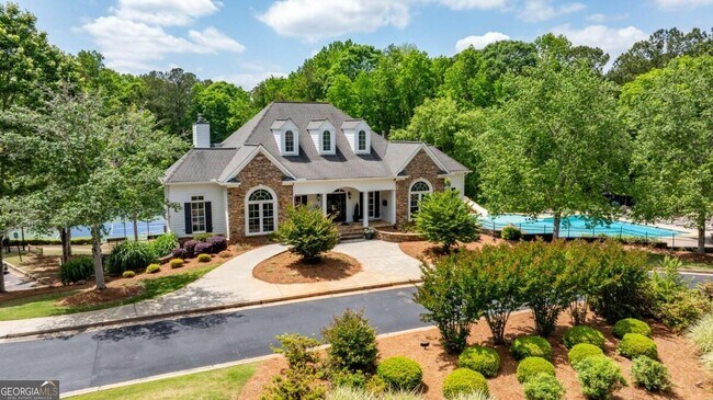 Building Photo - 205 Woodcreek Ln