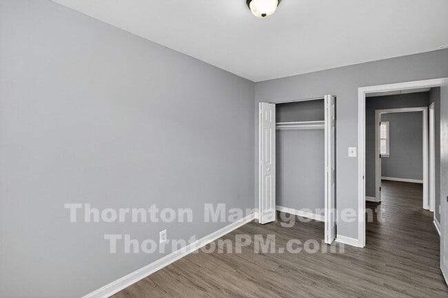 Building Photo - Newly Remodeled 3 Bedroom Townhouse