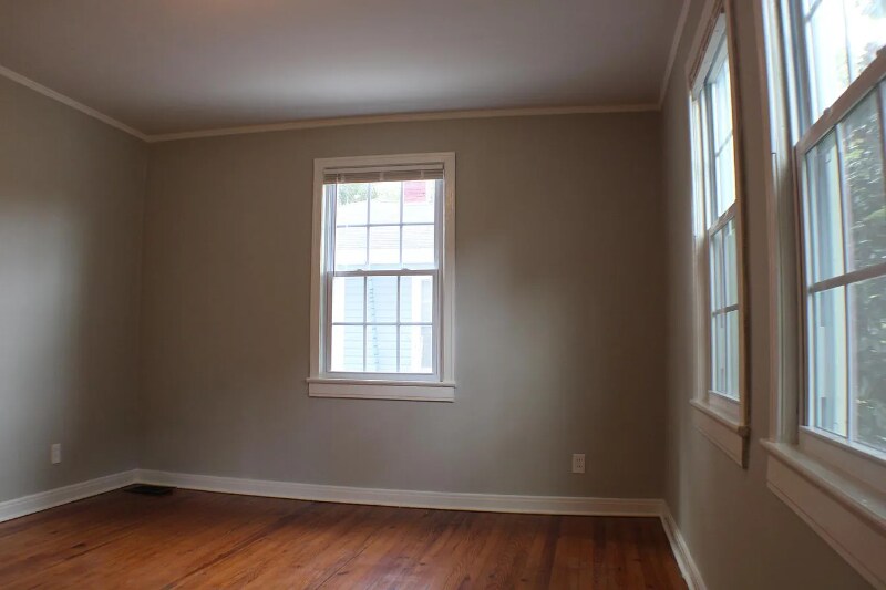 Building Photo - 3816 The Plaza