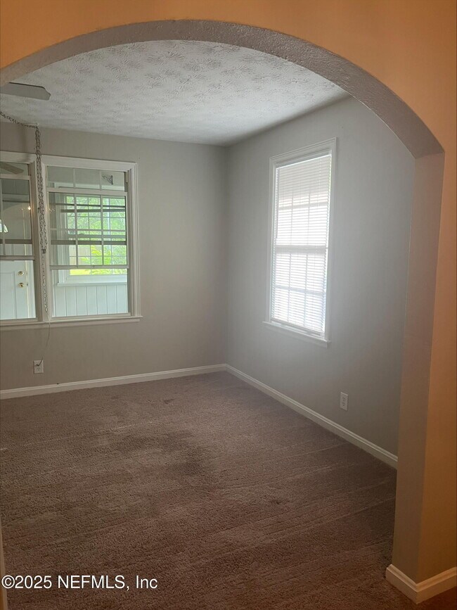 Building Photo - 4754 Sefa Cir N