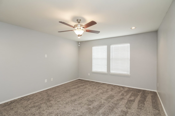 Building Photo - 1325 Forest Creek