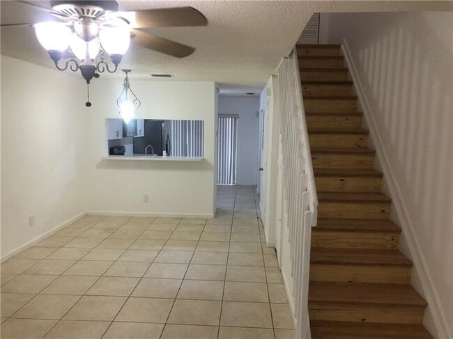 Building Photo - 6756 Sienna Club Dr
