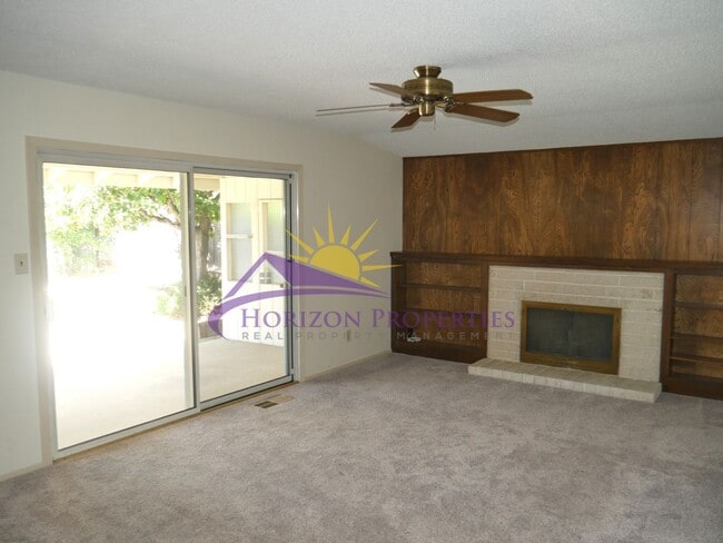 Building Photo - 6319 St James Dr