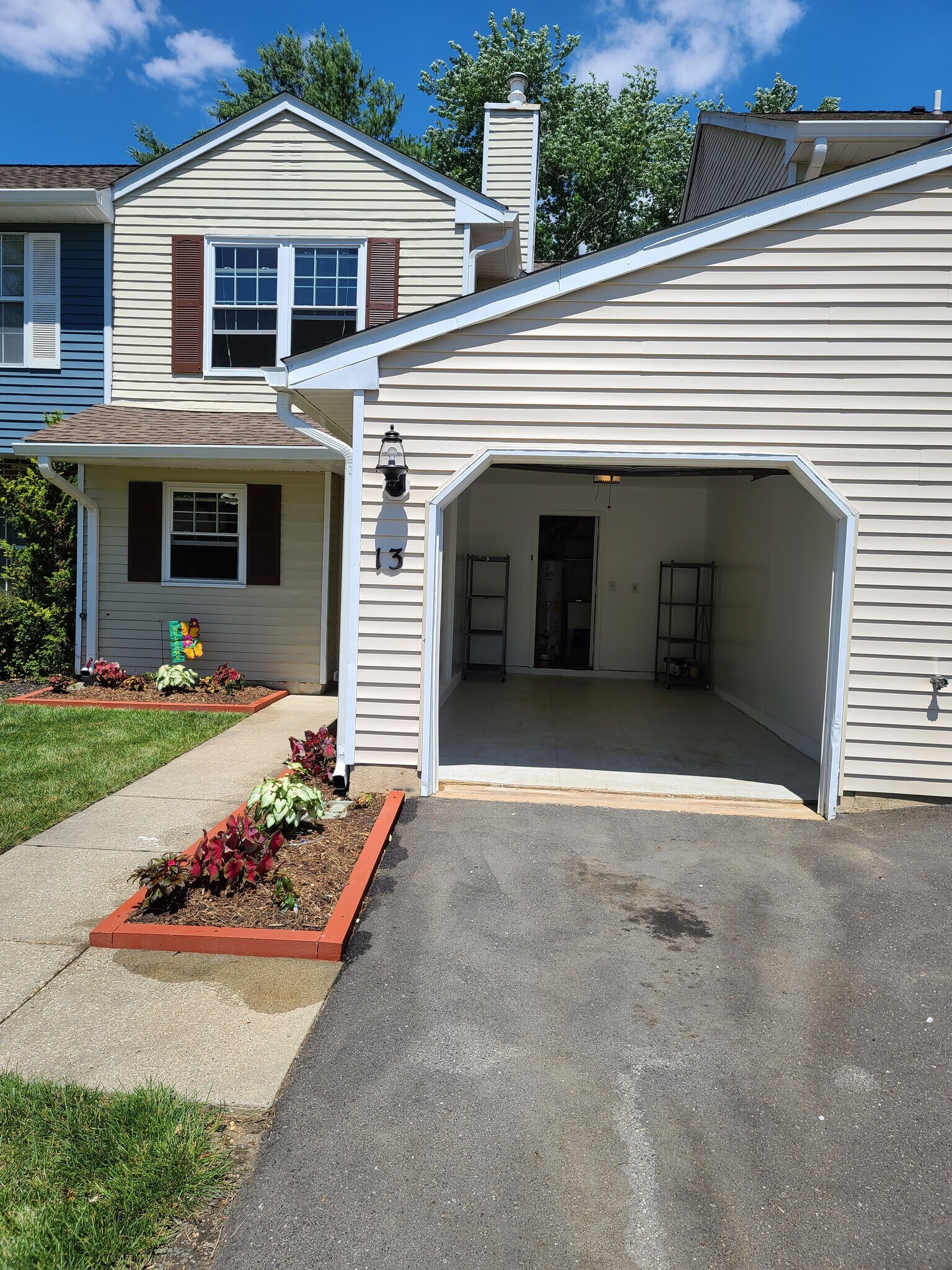 Building Photo - 13 Covington Ct