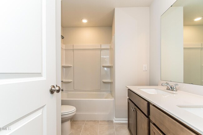 Building Photo - 73 Plantation Dr