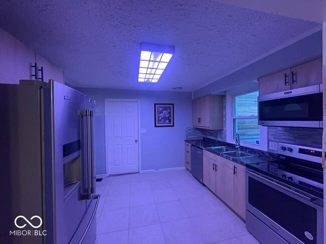 Building Photo - 6605 McFarland Rd