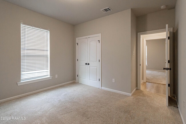 Building Photo - 304 Tall Meadows Ln