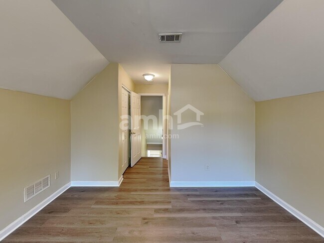 Building Photo - 5701 Rutland Cir