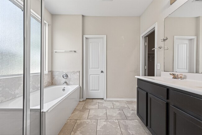 Building Photo - 1326 Seagler Pond Ln