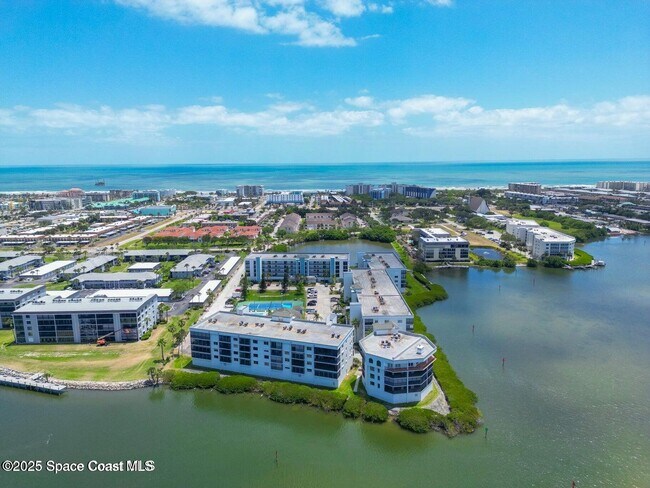 Building Photo - 3609 S Banana River Blvd