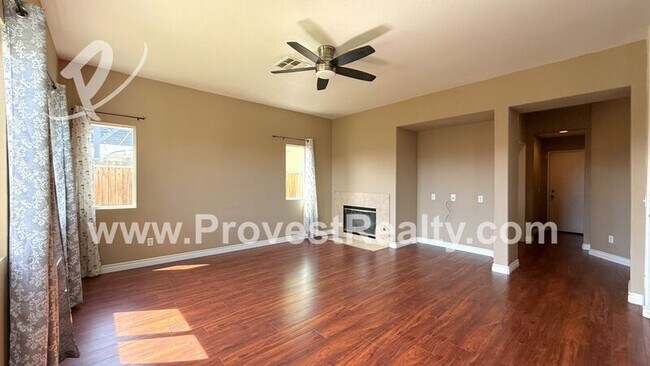 Building Photo - 15015 Kitfox Ln