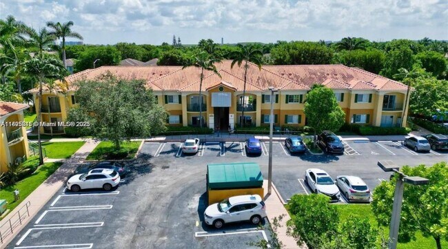 Building Photo - 7230 NW 114th Ave