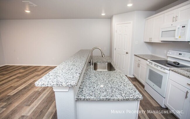 Building Photo - 5604 Jarvis St