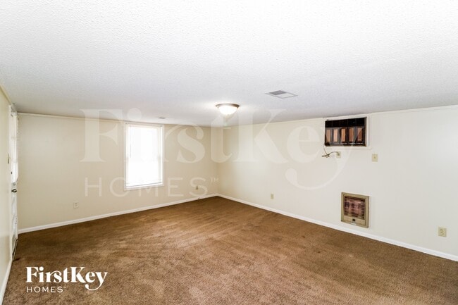 Building Photo - 2786 Dromedary Dr