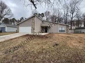 Building Photo - Move-In Ready 3BR/2BA Home with Garage in Mint Hill