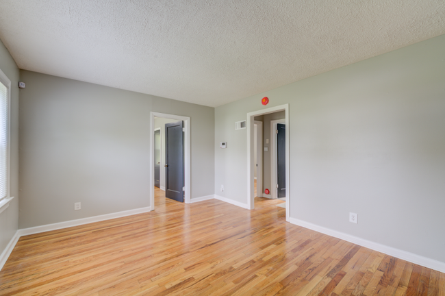 Building Photo - 3632 San Jose Ln