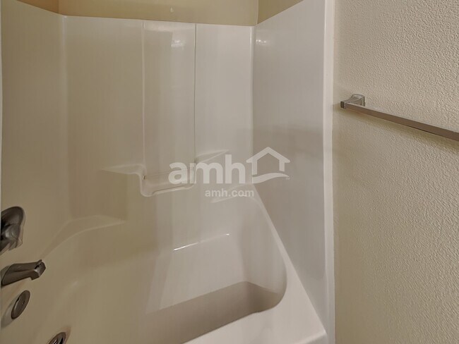 Building Photo - 10206 Orchard Grass Ct