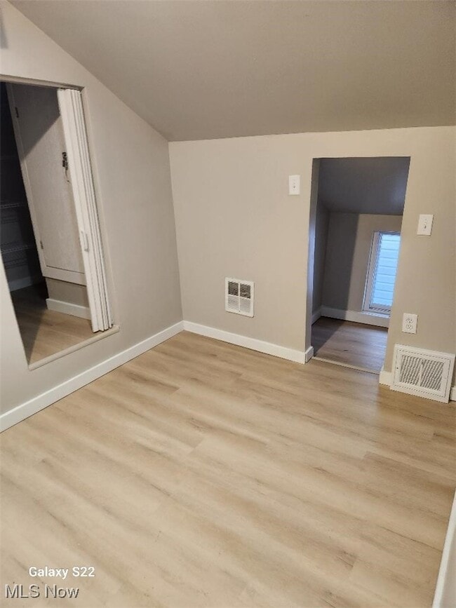 Building Photo - 7127 Deveny Ave