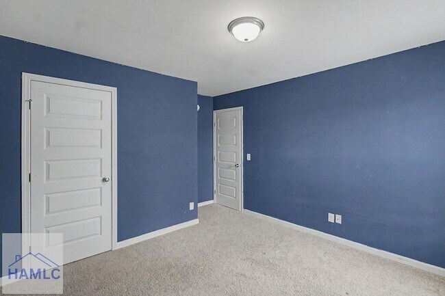 Building Photo - 274 Renwick Lp