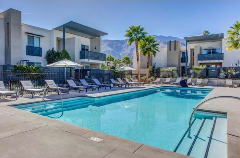Building Photo - 201 The Riv