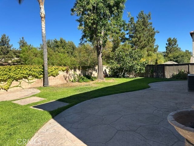 Building Photo - 43644 Savona St