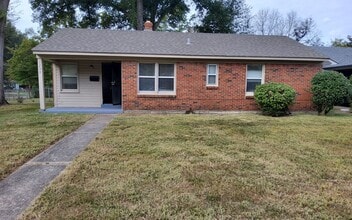 Building Photo - 1253 Dogwood Dr