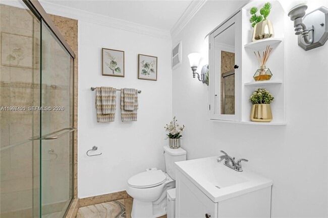 Building Photo - 1675 W 57th St