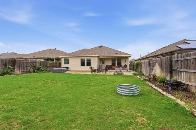 Building Photo - 129 Esparza Dr