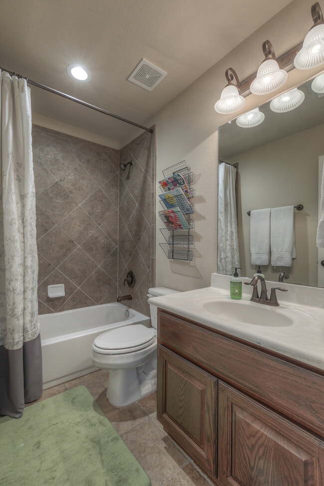 Upstairs bathroom - 323 Arbor Ridge Ln