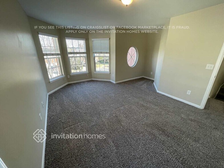 Building Photo - 15415 Saxon Trace Ct