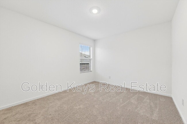 Building Photo - 10212 Regal Bend Ln
