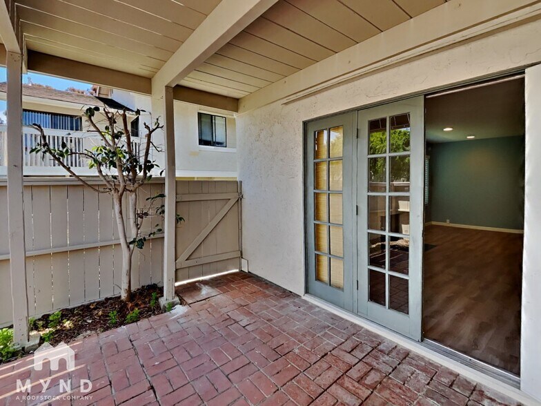 Building Photo - 7732 Camino Noguera