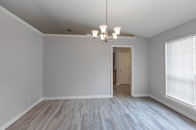 Building Photo - 121 Duncan Dr