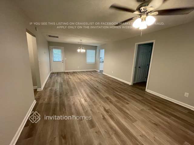 Building Photo - 8129 Lakeview Pkwy