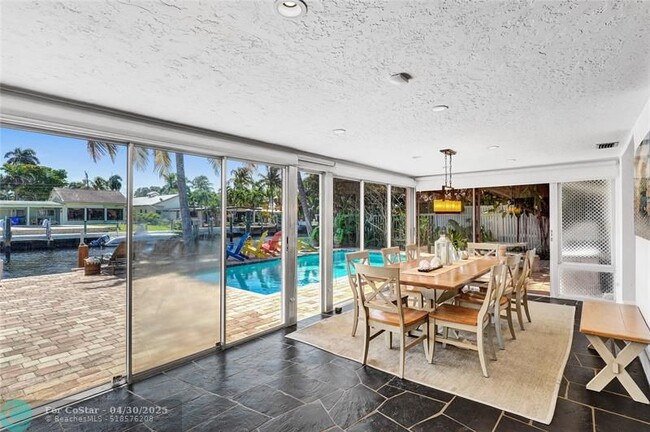 Building Photo - 3230 S Terra Mar Dr