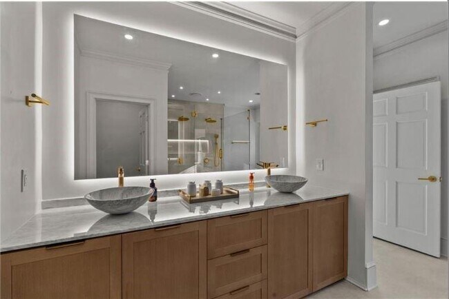 Building Photo - 5425 Hoylake Ct