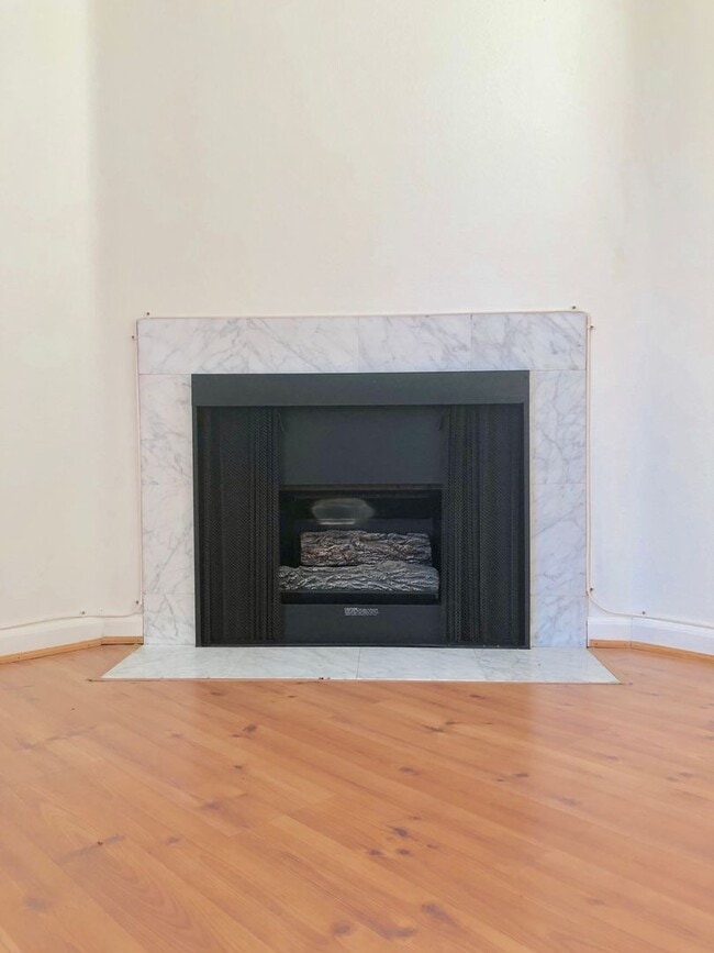 Building Photo - Beautiful 2 bedroom 2 bath Home!!!!