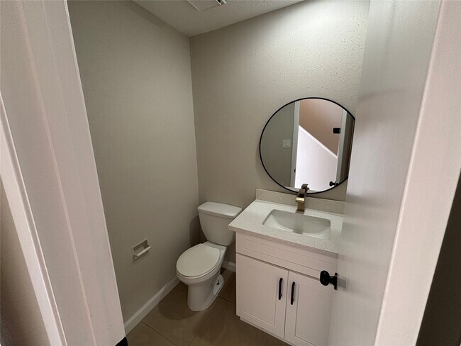 Building Photo - 10719 Bellfair Dr