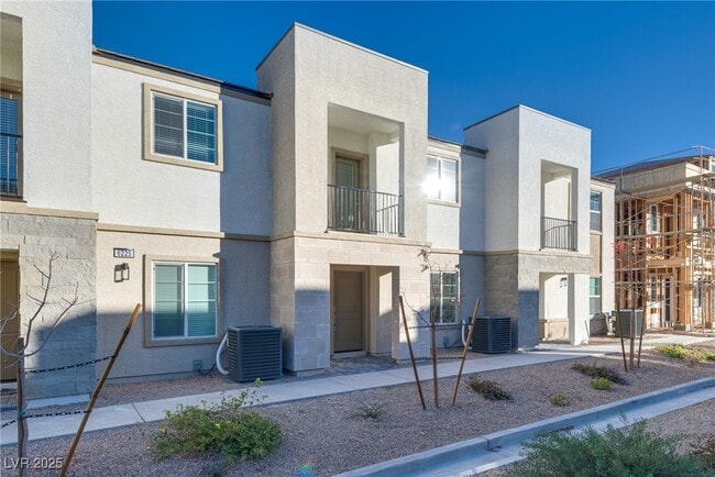 Building Photo - 6229 Dolosonte St