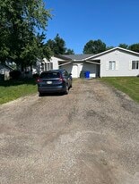 Building Photo - 9294 Gerald Dr